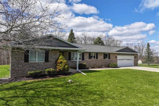 front view picture of 5802 Pratt Road, Lapeer, MI. 48446