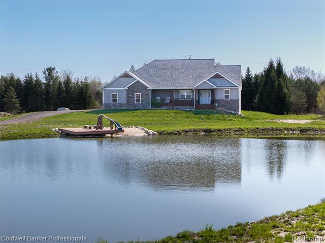 front view picture of 1600 N Hurd Road, Ortonville, MI. 48462