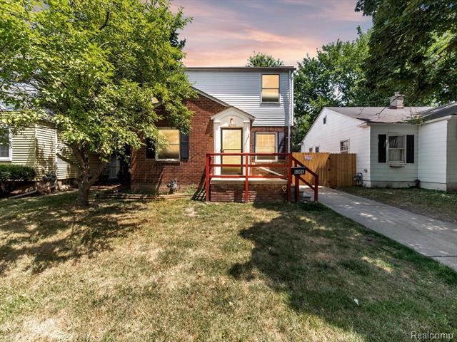front view picture of 5306 Marseilles Street, Detroit, MI. 48224