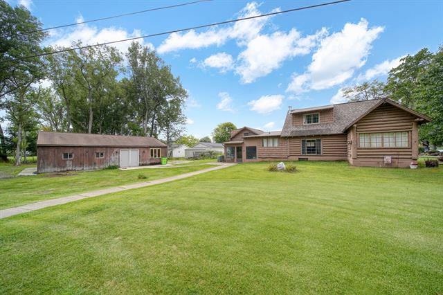 front view picture of 8000 S Portage Road, Jackson, MI. 49201