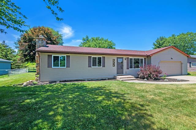 front view picture of 58510 Greenfield Court, Three Rivers, MI. 49093