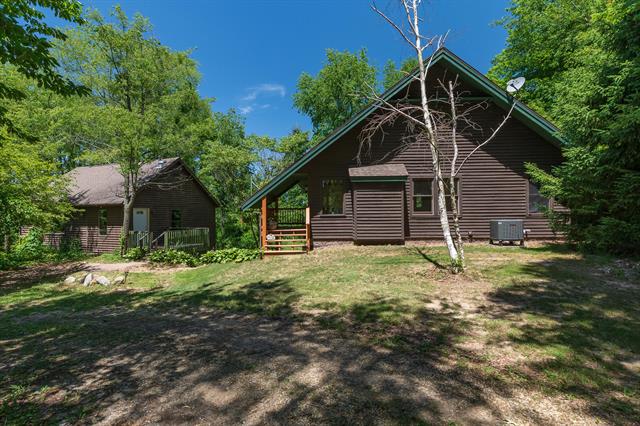 front view picture of 26674 72Nd Avenue, Lawton, MI. 49065