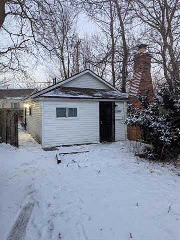 front view picture of 5303 Ashley Street, Grosse Pointe, MI. 48236