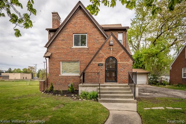 front view picture of 11651 Heyden Street, Detroit, MI. 48228
