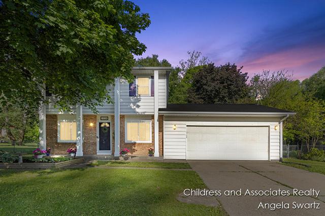 front view picture of 1328 S Montgomery Street, Hastings, MI. 49058