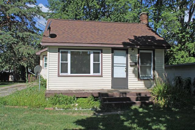 front view picture of 410 Woodworth, Corunna, MI. 48817