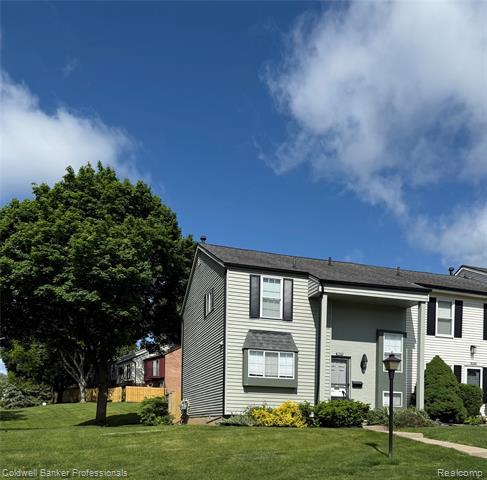 front view picture of 3531 Burbank Drive, Ann Arbor, MI. 48105