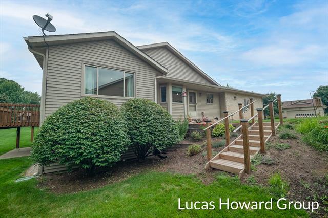front view picture of 7039 Amber Springs Drive Sw, Byron Center, MI. 49315