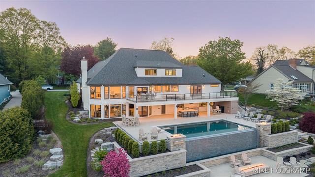 front view picture of 15945 Orchard Point Drive, Spring Lake, MI. 49456