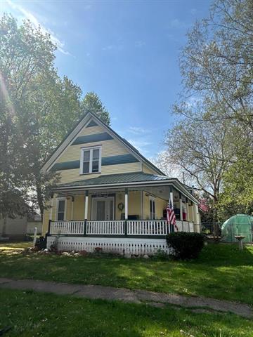 front view picture of 305 E Main Street, Homer, MI. 49245