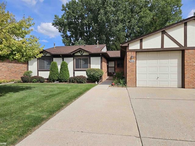 front view picture of 25046 Joanne Smith Drive, Warren, MI. 48091