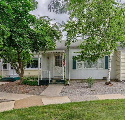 front view picture of 1015 Village Lane, Jenison, MI. 49428