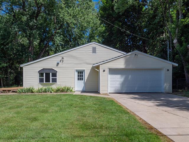 front view picture of 1475 Remus Street, Kalamazoo, MI. 49004