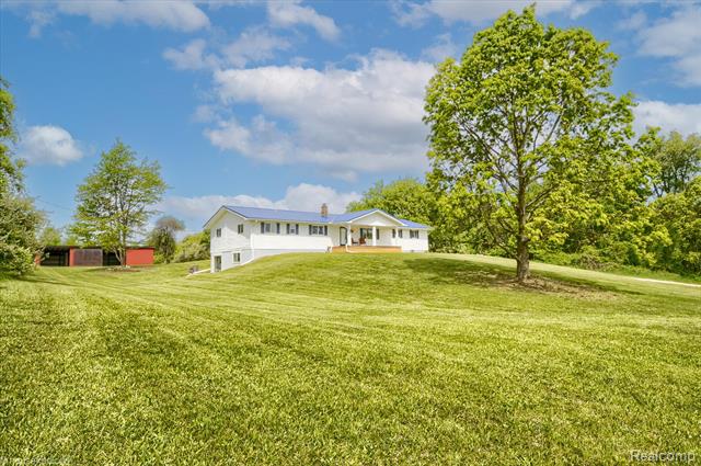 front view picture of 2680 N Lake George Road, Metamora, MI. 48455