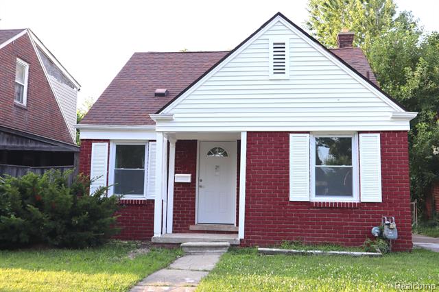 front view picture of 15243 Eastwood Street, Detroit, MI. 48205