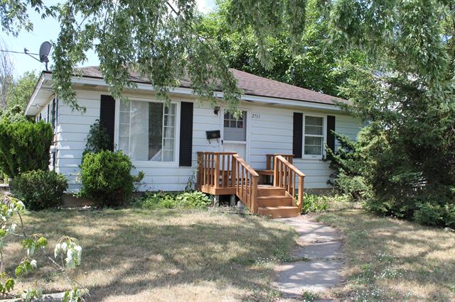 front view picture of 2731 Eastern Avenue Se, Grand Rapids, MI. 49507