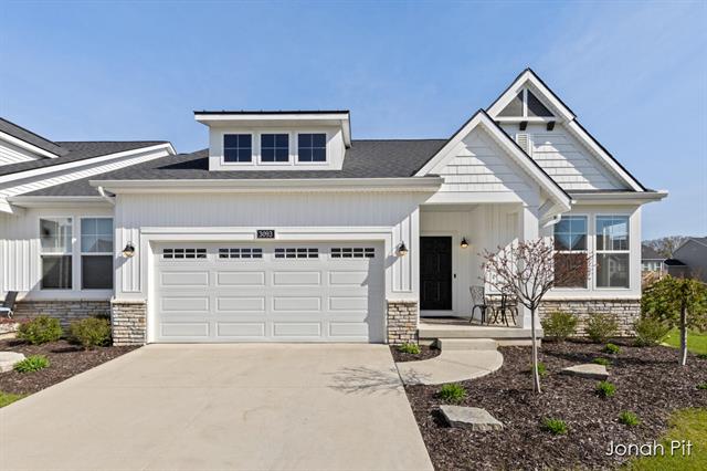 front view picture of 3093 Brayridge Drive, Jenison, MI. 49428