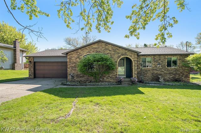 front view picture of 4045 S Elms Road, Swartz Creek, MI. 48473