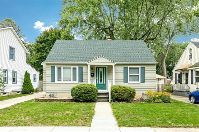 front view picture of 708 Dwight Street, Ypsilanti, MI. 48198