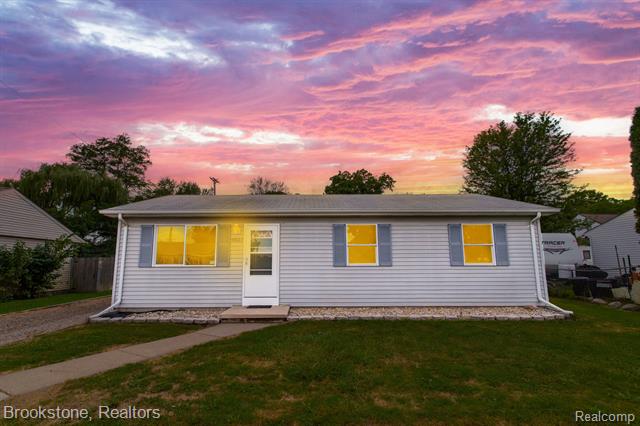 front view picture of 59063 1St Street, New Haven, MI. 48048