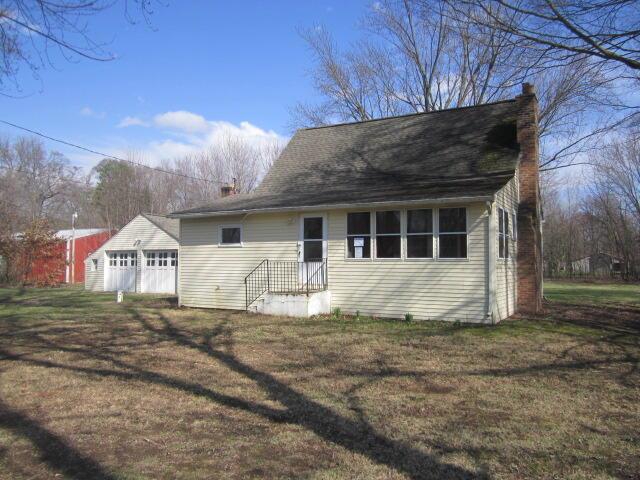 front view picture of 145 Charleston Avenue, Battle Creek, MI. 49037