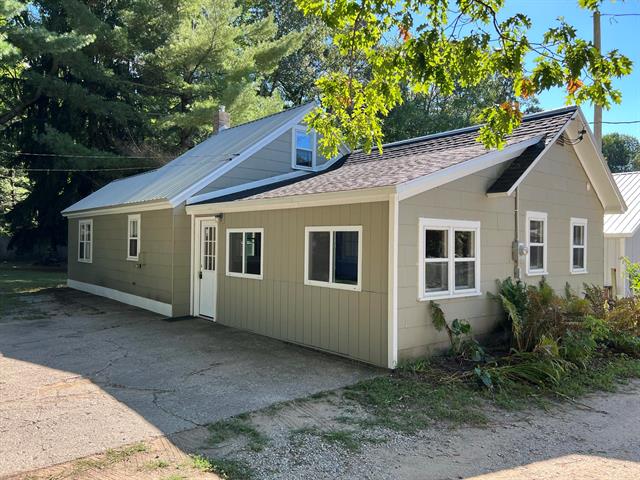 front view picture of 17111 Gene Street, Wellston, MI. 49689