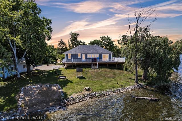 front view picture of 200 Simpson Street, Grass Lake, MI. 49240