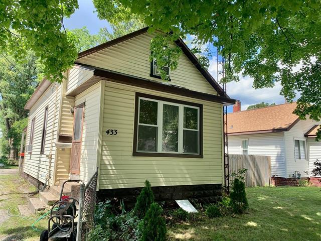 front view picture of 433 Langley Street, Muskegon, MI. 49442