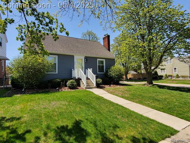 front view picture of 604 Parkwood Ave., Monroe, MI. 48162