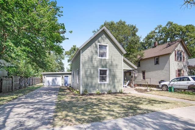 front view picture of 331 W 14Th Street, Holland, MI. 49423