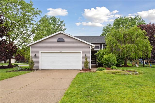 front view picture of 3965 Pebblefield Drive, Hudsonville, MI. 49426