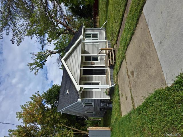 front view picture of 6746 Westwood Street, Detroit, MI. 48228