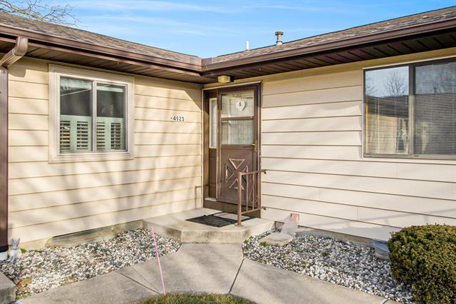 front view picture of 4923 Weston Avenue, Kalamazoo, MI. 49006