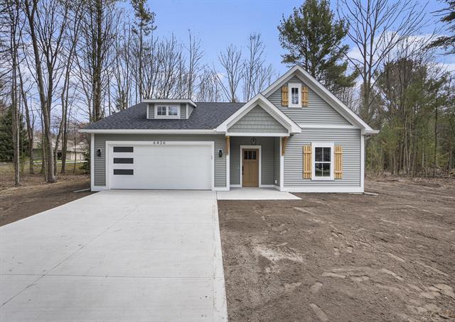 front view picture of 6426 Henry Street, Muskegon, MI. 49441