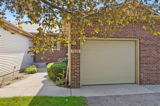 front view picture of 7028 Springtree Lane Sw, Grand Rapids, MI. 49548