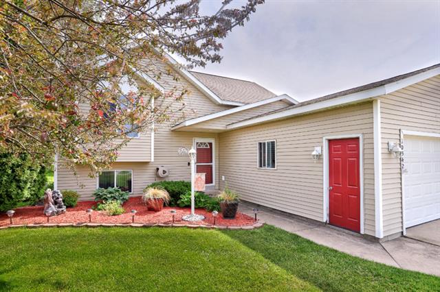 front view picture of 10342 Lynwood Lane, Zeeland, MI. 49464