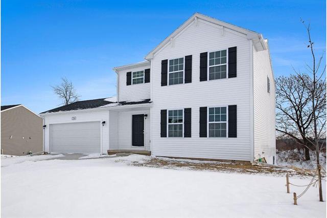 front view picture of 454 Oak View Drive, Middleville, MI. 49333