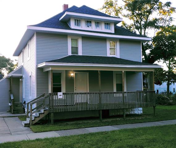 front view picture of 1469 Park Street, Muskegon, MI. 49441