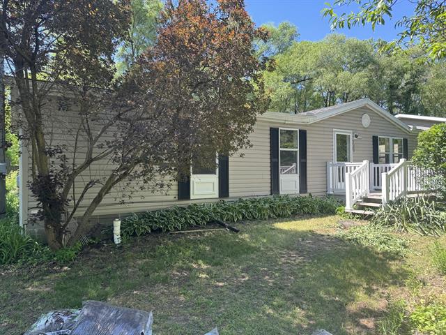 front view picture of 139 Pasadena Avenue, Battle Creek, MI. 49017