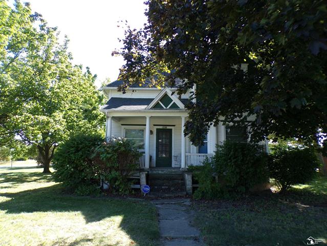 front view picture of 8421 Brown Street, Ottawa Lake, MI. 49267