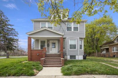 front view picture of 2909 Fischer Street, Detroit, MI. 48214