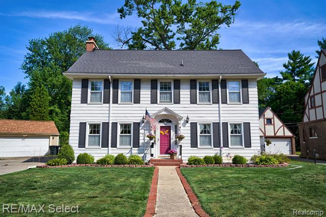 front view picture of 1623 Montclair Avenue, Flint, MI. 48503