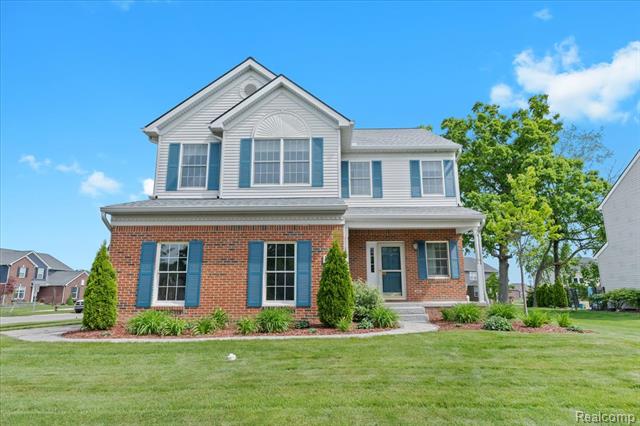 front view picture of 1132 Cantor Ln, South Lyon, MI. 48178
