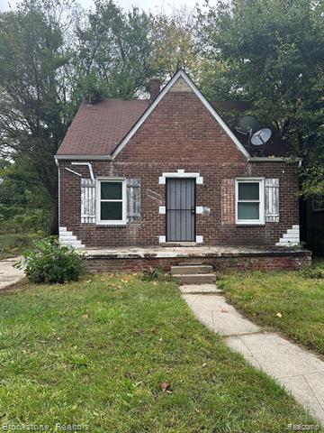 front view picture of 14901 Seymour Street, Detroit, MI. 48205