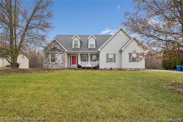 front view picture of 15082 Meadow Lane, Linden, MI. 48451