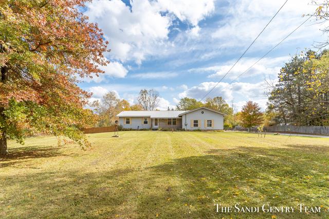 front view picture of 5184 N Weber Road, Whitehall, MI. 49461