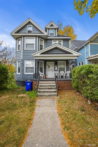 front view picture of 645 Melbourne Street, Detroit, MI. 48202