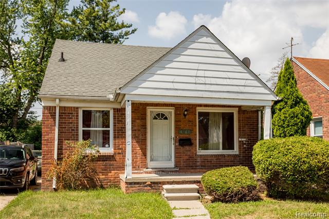 front view picture of 4267 Cadieux Road, Detroit, MI. 48224