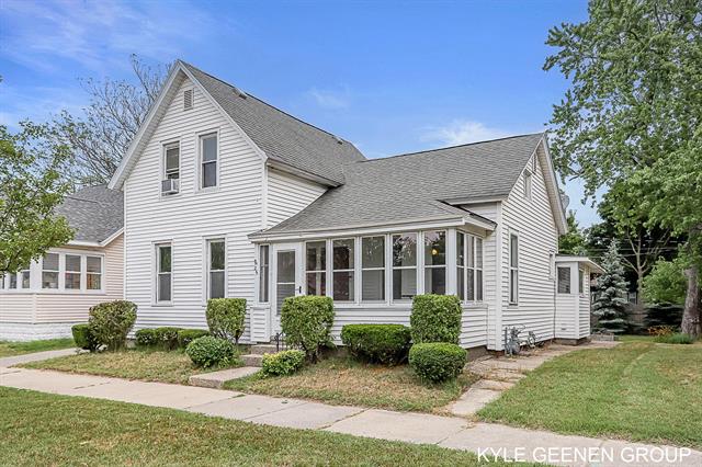 front view picture of 25 W 14Th Street, Holland, MI. 49423