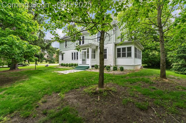 front view picture of 2486 Whitmore Lake, Ann Arbor, MI. 48105